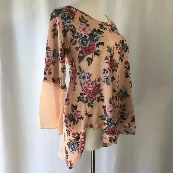 French Laundry Women’s Top Small Floral 3/4 Sleeve High Low Bell Sleeve - Picture 3 of 8